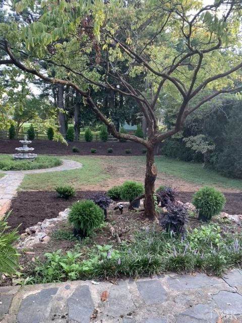 Tiny photo for 1670 Church Street St, Appomattox, VA 24522 (MLS # 356892)