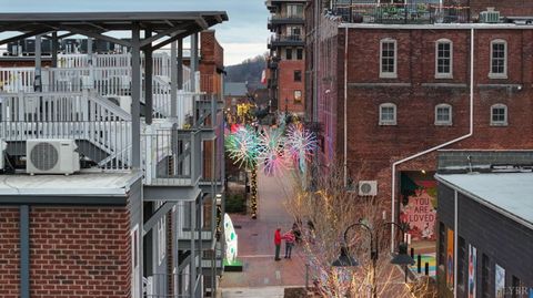 Tiny photo for 51 11th Street #16, Lynchburg, VA 24504 (MLS # 364981)