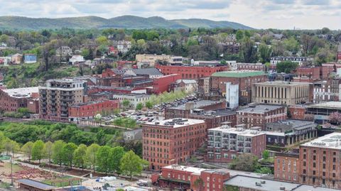 Tiny photo for 51 11th Street #16, Lynchburg, VA 24504 (MLS # 364981)