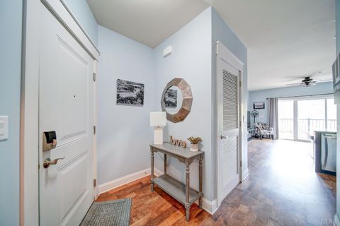 Tiny photo for 51 11th Street #16, Lynchburg, VA 24504 (MLS # 364981)