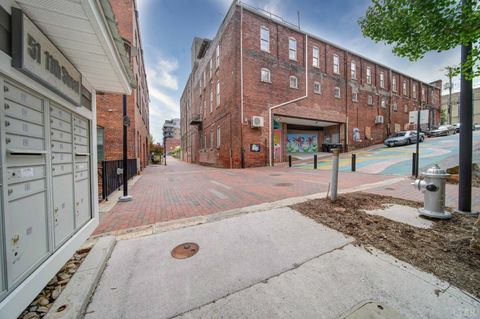 Tiny photo for 51 11th Street #16, Lynchburg, VA 24504 (MLS # 364981)