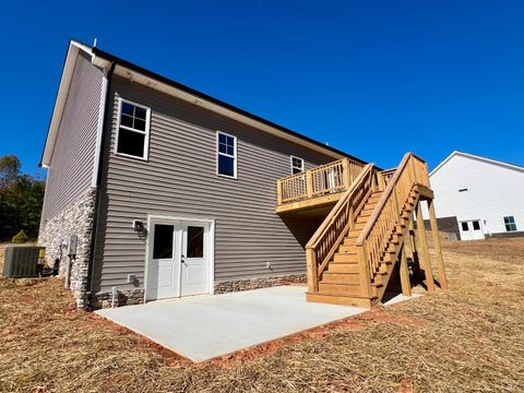 Tiny photo for 1918 Elon Road, Madison Heights, VA 24572 (MLS # 362031)