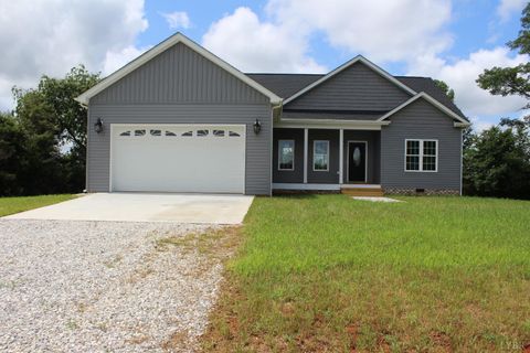 Photo of 1493 Buck Creek Rd, Appomattox, VA 24522 (MLS # 358913) Photo of 1493 Buck Creek Rd, Appomattox, VA 24522 (MLS # 358913)