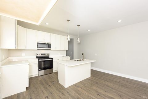 Tiny photo for 1114 15th Street, Lynchburg, VA 24504 (MLS # 365069)