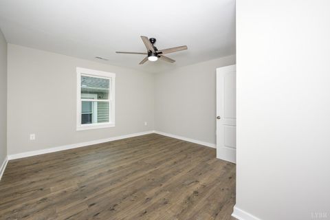 Tiny photo for 1114 15th Street, Lynchburg, VA 24504 (MLS # 365069)