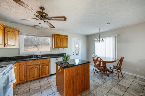 Tiny photo for 528 Sweeney Circle, Forest, VA 24551 (MLS # 364845)