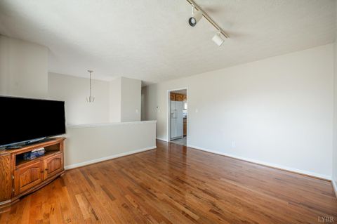 Tiny photo for 528 Sweeney Circle, Forest, VA 24551 (MLS # 364845)
