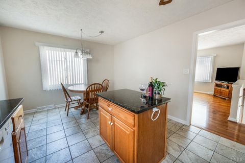 Tiny photo for 528 Sweeney Circle, Forest, VA 24551 (MLS # 364845)