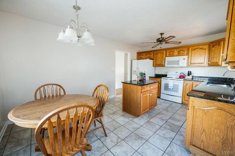 Tiny photo for 528 Sweeney Circle, Forest, VA 24551 (MLS # 364845)