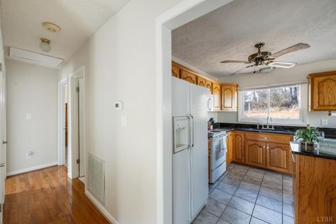 Tiny photo for 528 Sweeney Circle, Forest, VA 24551 (MLS # 364845)