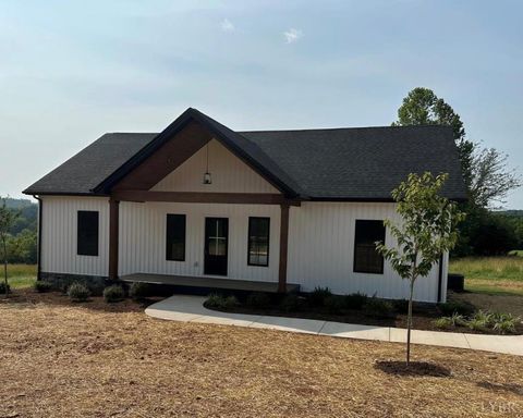 Tiny photo for 1218 Rainbow Forest Drive, Lynchburg, VA 24502 (MLS # 365084)