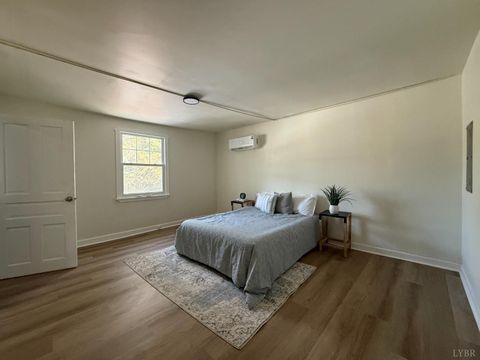 Tiny photo for 3 Watts St Ext St, Gretna, VA 24557 (MLS # 364465)