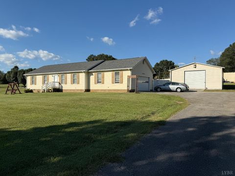 Photo of 1111 Stratford Drive, Bedford, VA 24523 (MLS # 363031)