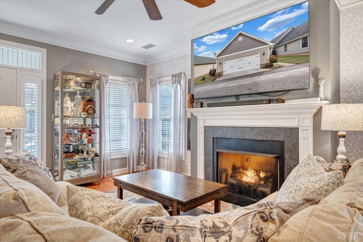 Lynchburg, Virginia 24502, United States, 3 Bedrooms Bedrooms, ,2 BathroomsBathrooms,Residential,Active,76709