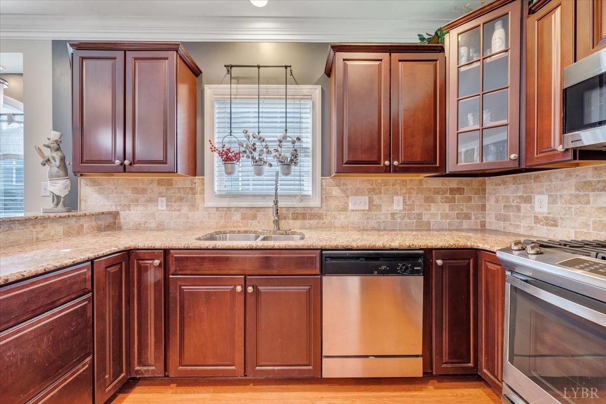 Lynchburg, Virginia 24502, United States, 3 Bedrooms Bedrooms, ,2 BathroomsBathrooms,Residential,Active,76709