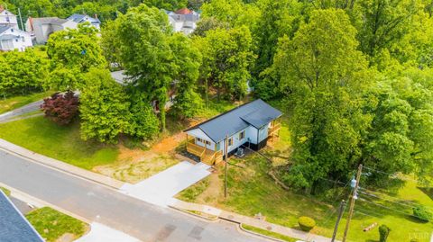Tiny photo for 1513 Monsview Place, Lynchburg, VA 24504 (MLS # 366462)