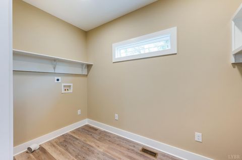 Tiny photo for 1513 Monsview Place, Lynchburg, VA 24504 (MLS # 366462)