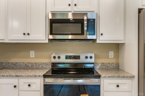 Tiny photo for 1513 Monsview Place, Lynchburg, VA 24504 (MLS # 366462)