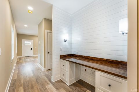 Tiny photo for 1513 Monsview Place, Lynchburg, VA 24504 (MLS # 366462)