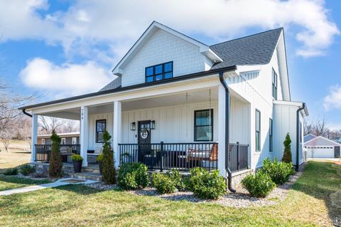 Photo of 706 Elmwood Avenue Ave, Lynchburg, VA 24503 (MLS # 360462)