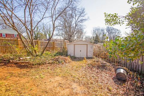 Tiny photo for 2208 Mimosa Drive, Lynchburg, VA 24503 (MLS # 363905)
