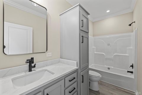 Tiny photo for 200 Saunders Point Road, Huddleston, VA 24104 (MLS # 364415)