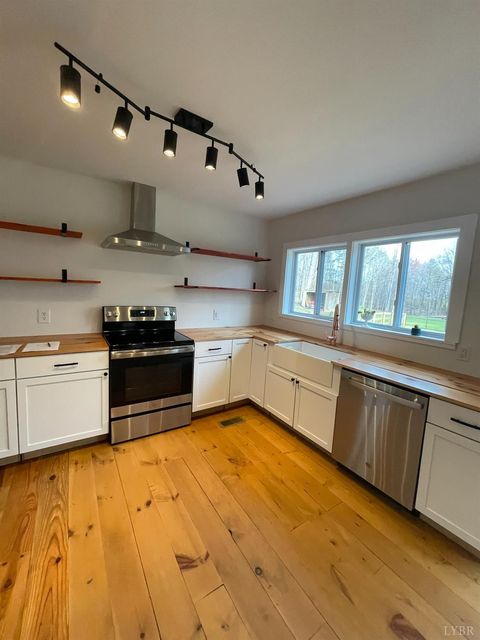 Tiny photo for 400 N Powells Island Road, Arrington, VA 22922 (MLS # 365362)