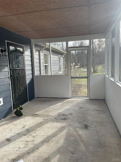 Tiny photo for 400 N Powells Island Road, Arrington, VA 22922 (MLS # 365362)