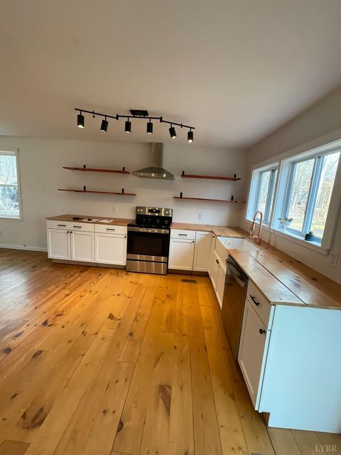 Tiny photo for 400 N Powells Island Road, Arrington, VA 22922 (MLS # 365362)