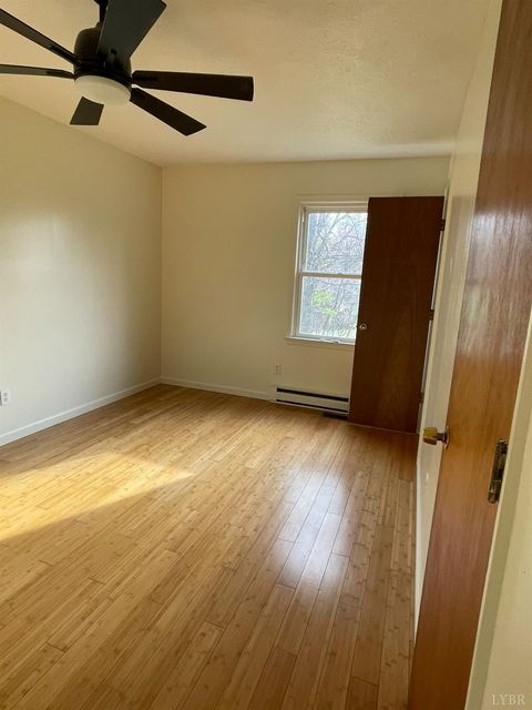 Tiny photo for 400 N Powells Island Road, Arrington, VA 22922 (MLS # 365362)