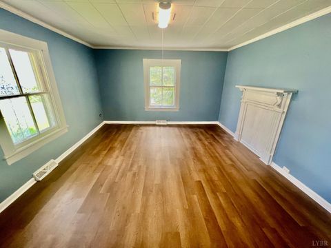 Tiny photo for 1513 Garfield Avenue, Lynchburg, VA 24501 (MLS # 366596)