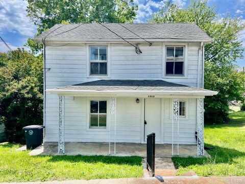 Photo of 1513 Garfield Avenue, Lynchburg, VA 24501 (MLS # 366596)