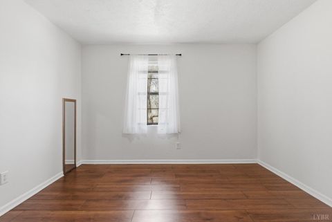 Tiny photo for 15 Beacon Court, Lynchburg, VA 24502 (MLS # 365137)