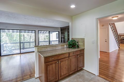 Tiny photo for 2120 Surrey Place, Lynchburg, VA 24503 (MLS # 362308)