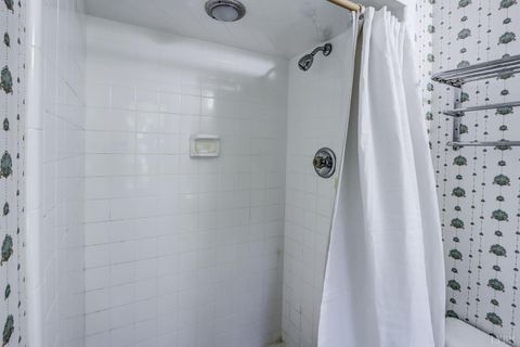 Tiny photo for 2120 Surrey Place, Lynchburg, VA 24503 (MLS # 362308)