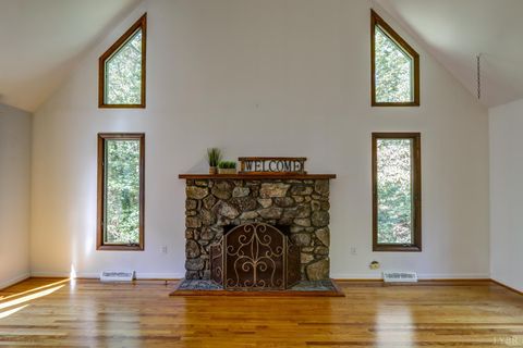 Tiny photo for 2120 Surrey Place, Lynchburg, VA 24503 (MLS # 362308)