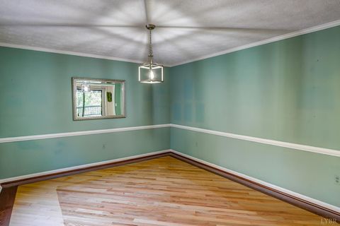 Tiny photo for 2120 Surrey Place, Lynchburg, VA 24503 (MLS # 362308)