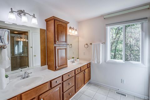 Tiny photo for 2120 Surrey Place, Lynchburg, VA 24503 (MLS # 362308)