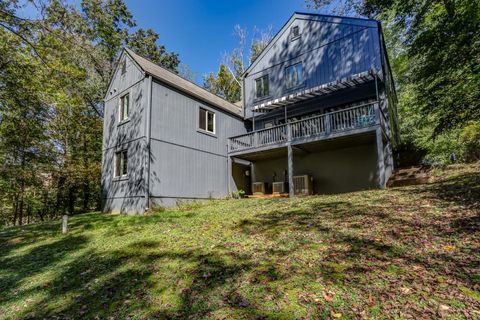 Tiny photo for 2120 Surrey Place, Lynchburg, VA 24503 (MLS # 362308)