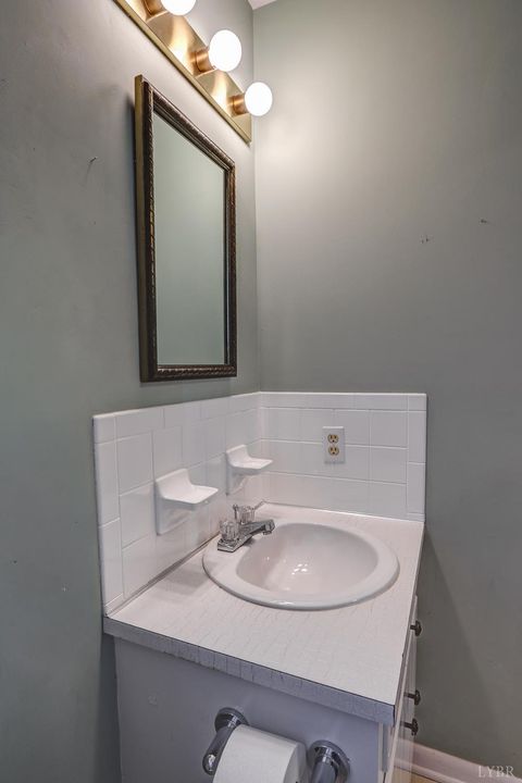 Tiny photo for 2120 Surrey Place, Lynchburg, VA 24503 (MLS # 362308)