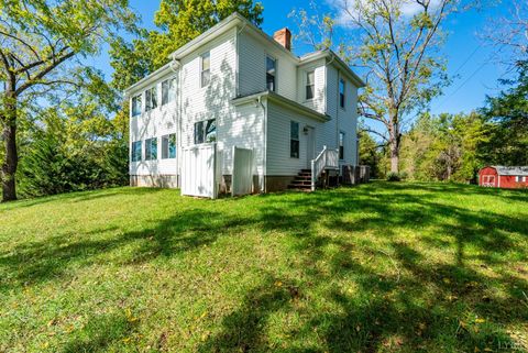 Tiny photo for 199 Peninsula Point, Lynch Station, VA 24571 (MLS # 362734)