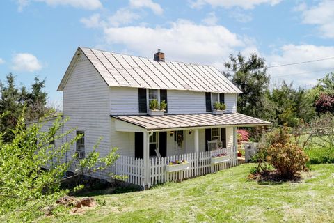 Tiny photo for 2416 Lowesville Road, Amherst, VA 24521 (MLS # 366122)
