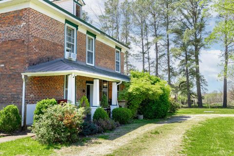 Tiny photo for 2416 Lowesville Road, Amherst, VA 24521 (MLS # 366122)