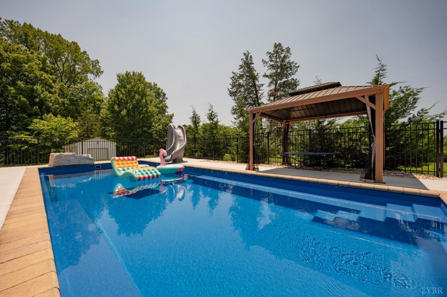 816 Ivy Lake Drive, Forest, Virginia image 16