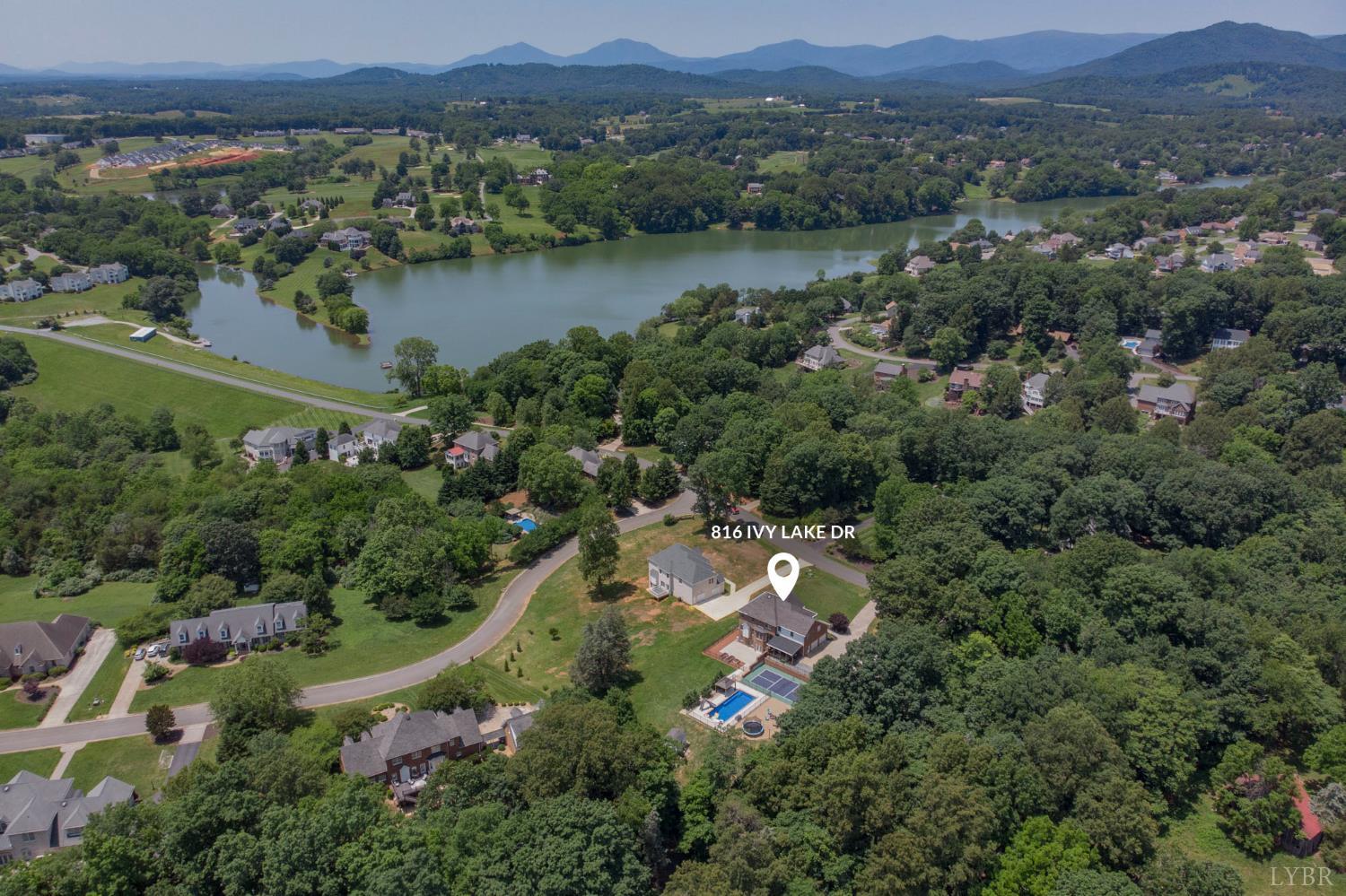 816 Ivy Lake Drive, Forest, Virginia image 4