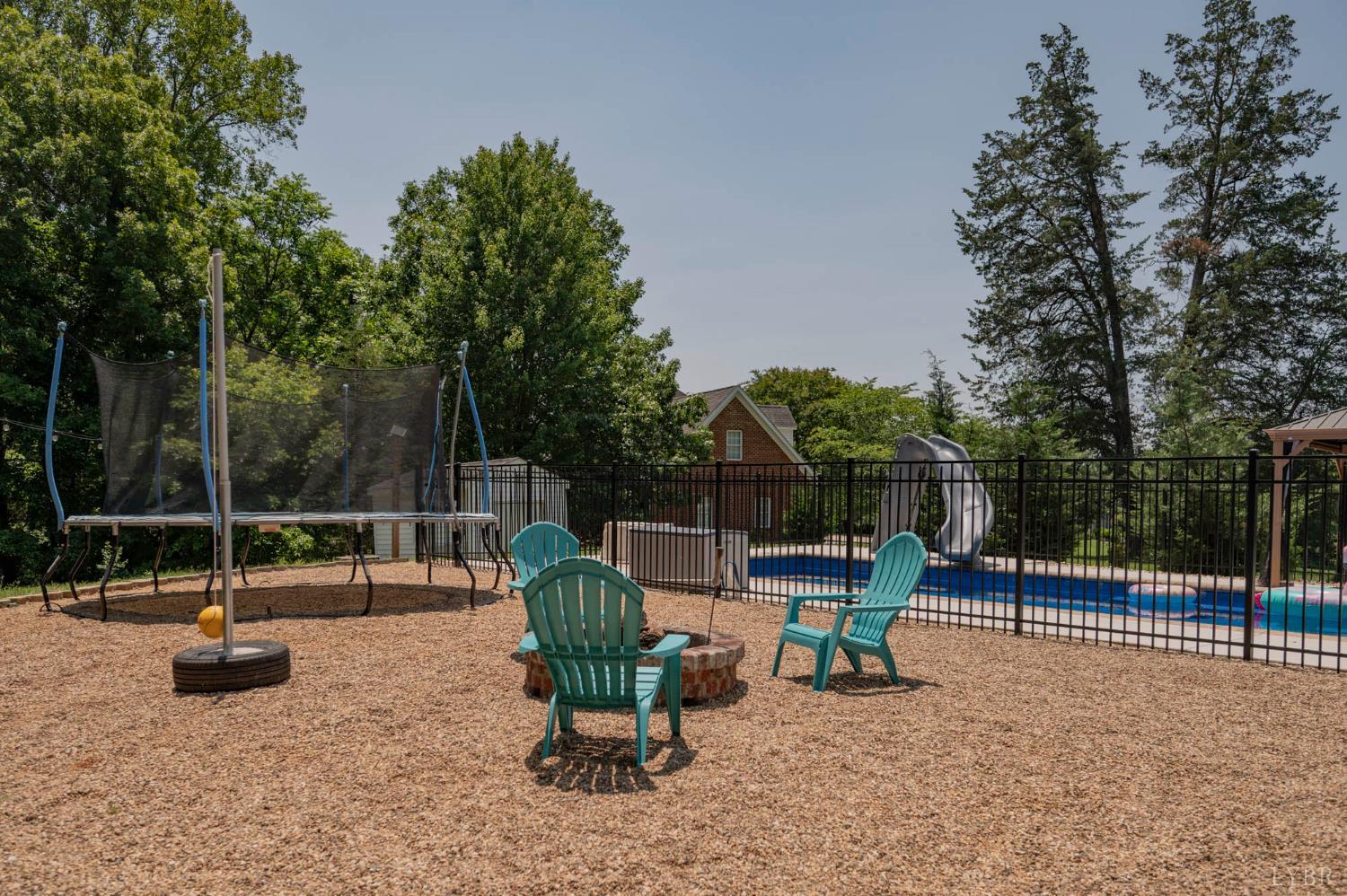 816 Ivy Lake Drive, Forest, Virginia image 18
