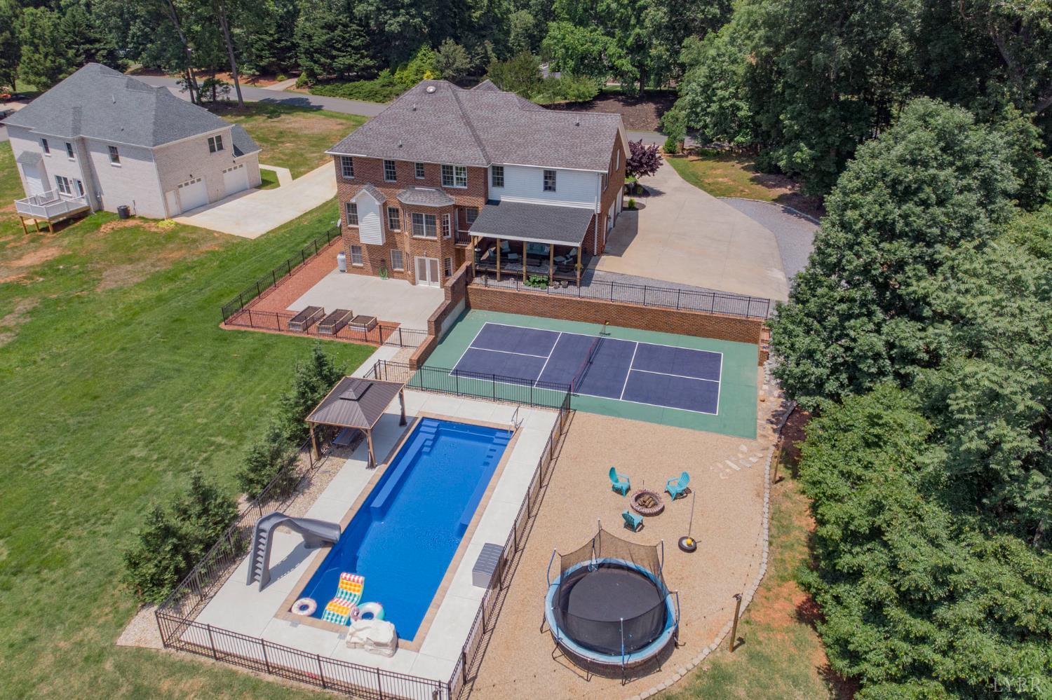 816 Ivy Lake Drive, Forest, Virginia image 3