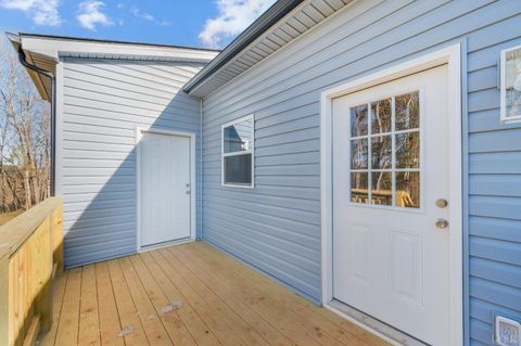 Tiny photo for 681 Cornfield Lane, Appomattox, VA 24522 (MLS # 363821)