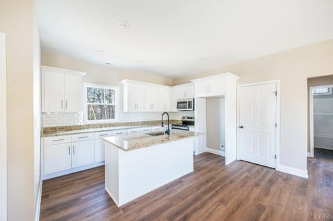 Tiny photo for 681 Cornfield Lane, Appomattox, VA 24522 (MLS # 363821)