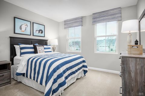 Tiny photo for 36 Crossing Court, Bedford, VA 24523 (MLS # 366504)